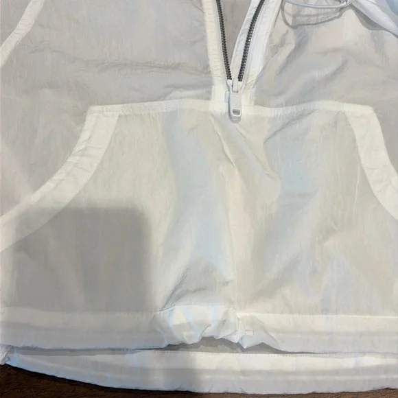 BNWT LULULEMON white cropped SCUBA anorak jacket Women’s Size 4 - Picture 5 of 10